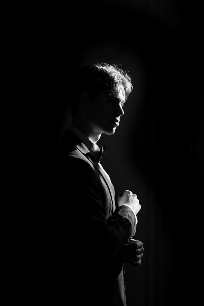 Mariage Wedding chateau de la baronnie à toulouse du marié au preparatif laurent souday studio