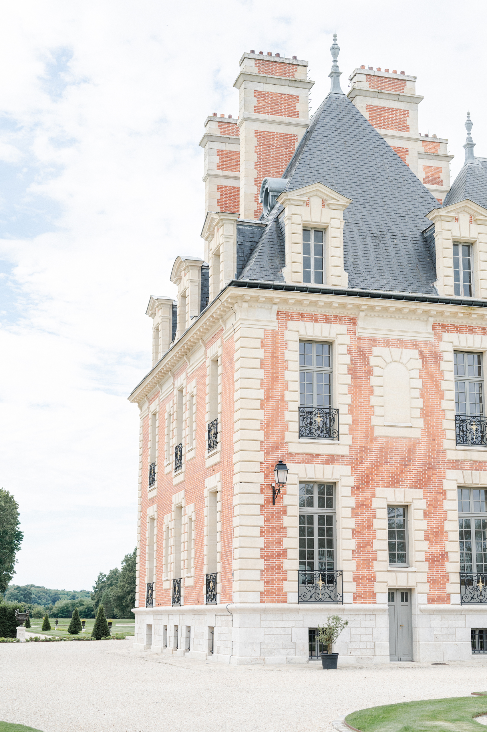 laurent souday studio photographe de mariage ile-de-france essonne chateau de nainvilles facade