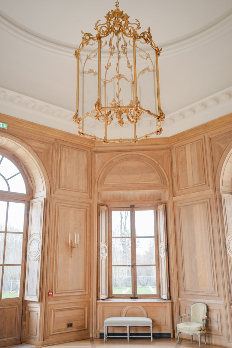 photographe de mariage au pavillon de la muette à st germain en laye interieure salon mariage