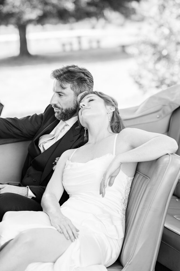 laurent souday studio photographe mariage angers chateau de la loire chateau du parc de saint lambert voiture delaye photo de couple